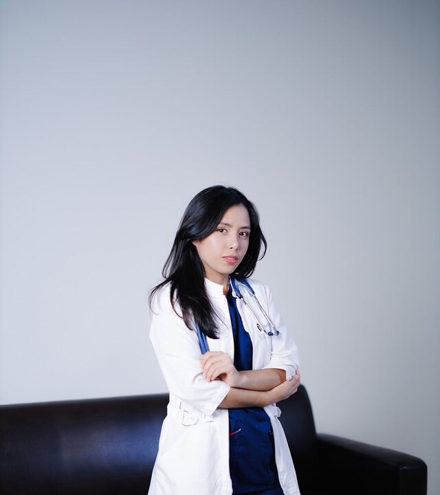 Priya Raman, musculoskeletal physiotherapist specialising in shoulder and desk-body load